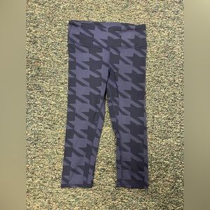 💜EUC Alo Crop Leggings